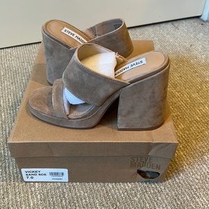 Steve Madden Vickey Suede Block Heels